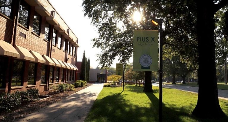 pius x catholic high school campus