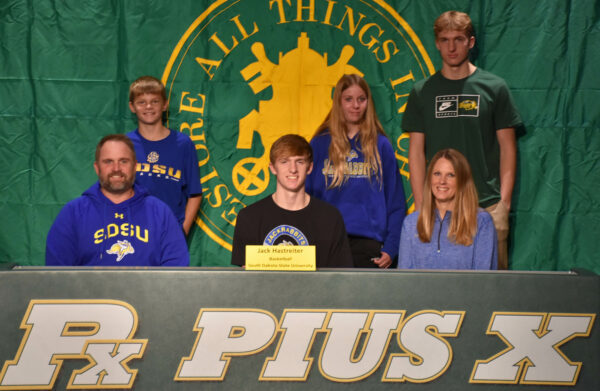 jack hastreiter student athlete signing fall 2021 6