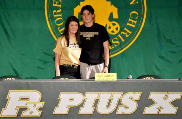 sam gardner spring athlete signing 2023 45