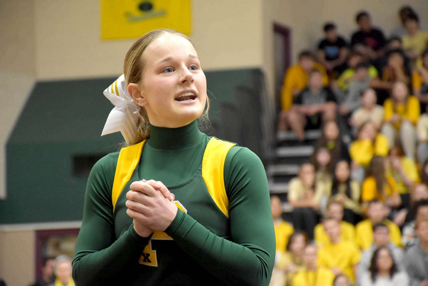 pep rally cheer LPX_5030