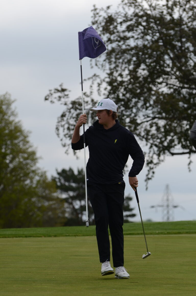 5 1 Varsity Boys Golf South East invite 95